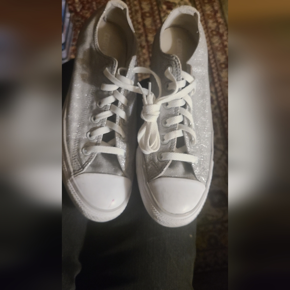 Converse Chuck Taylor All Star lows women's size 10 silver sparkle